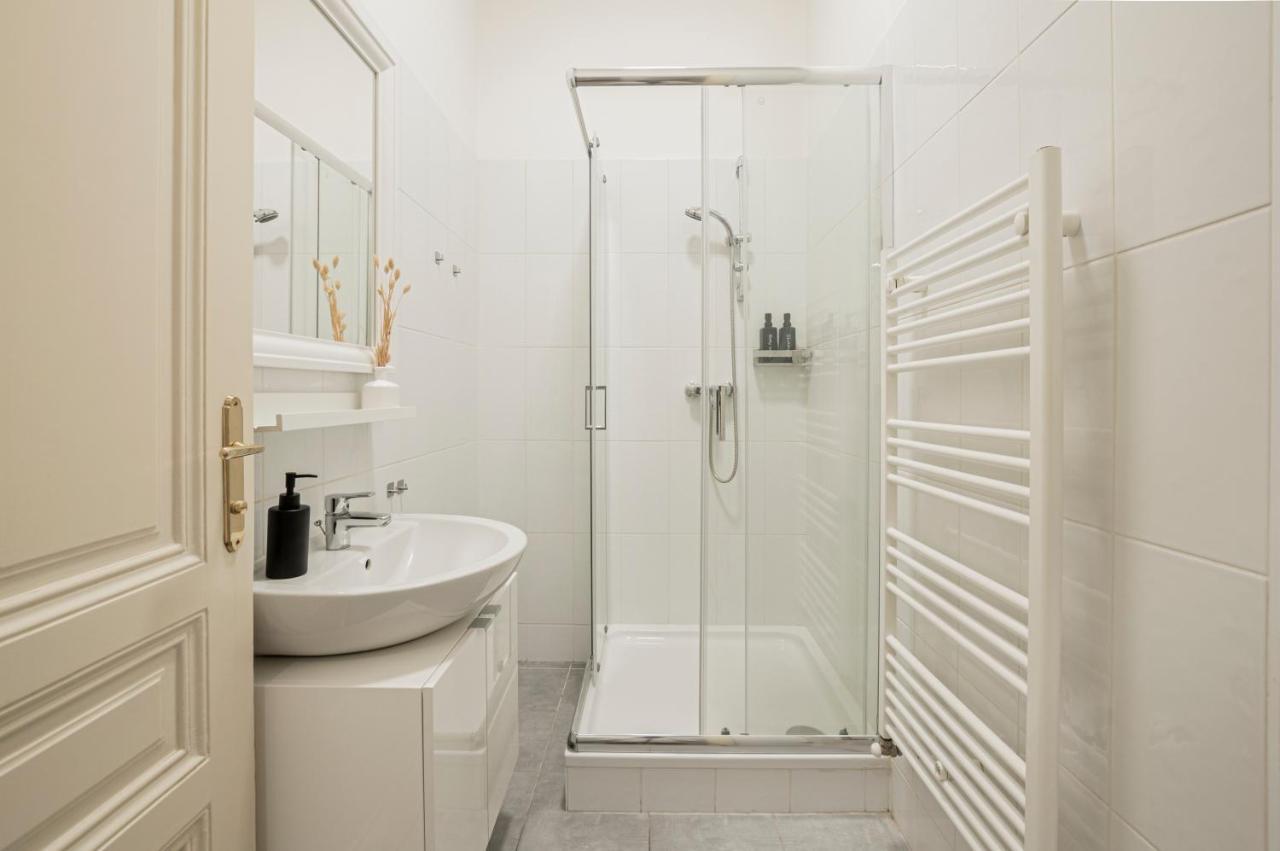 Charming Apt Perfect For 4-6 Tram, Self-Checkin Viena Exterior foto